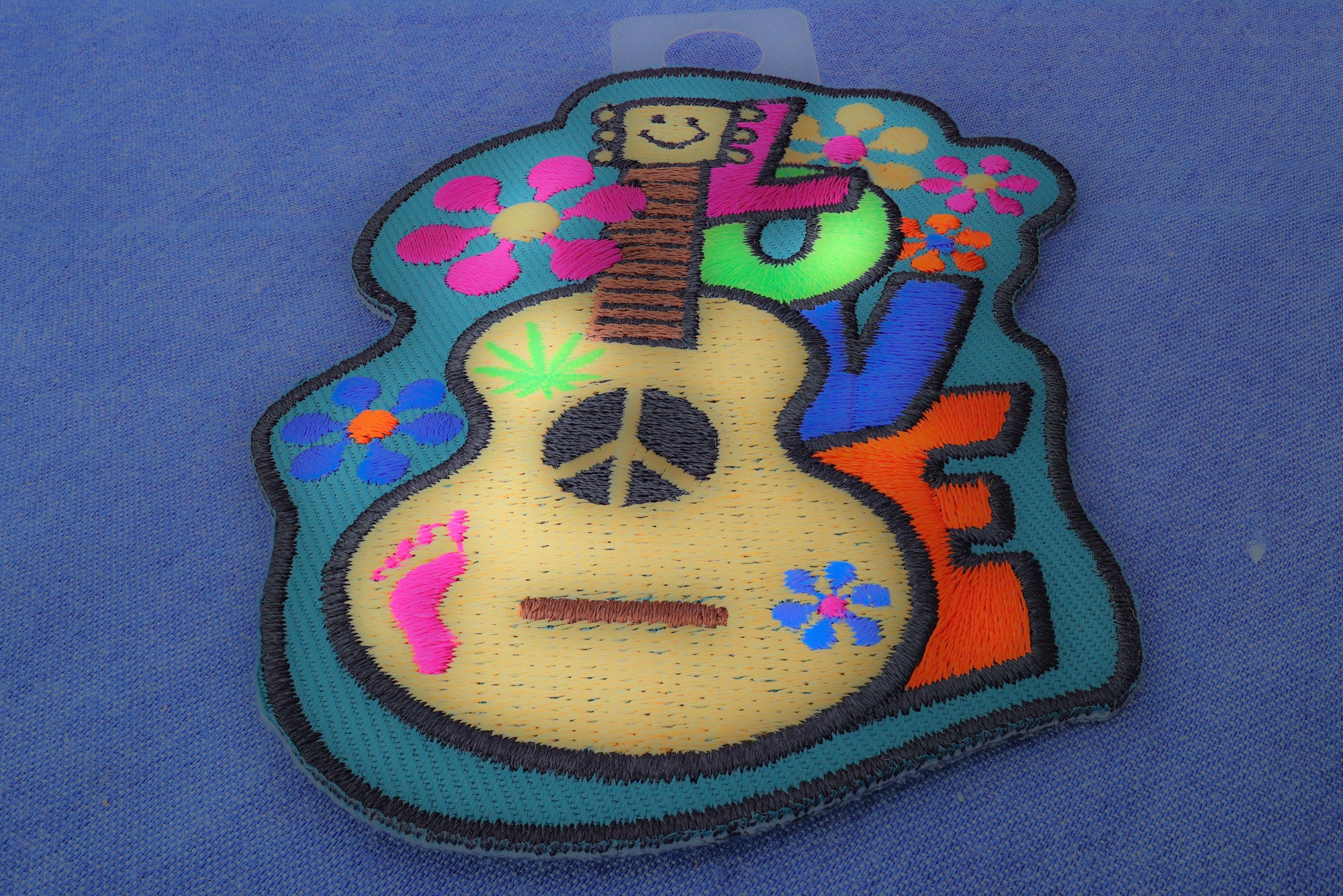 Love Guitar Cute Iron-On Patch - Fun and Musical Design for Trendy Style (  5 x 4 inches )